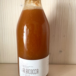 Succo di albicocche biodinamiche